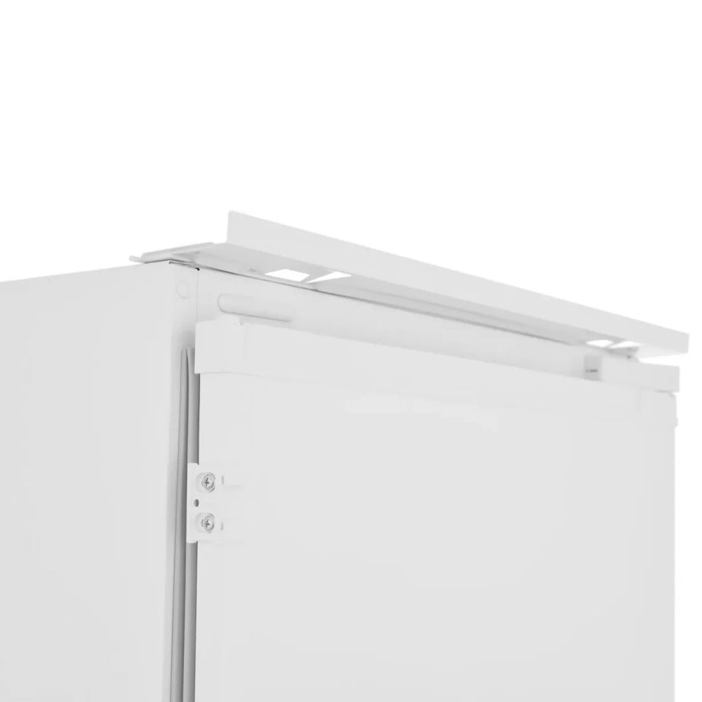 Встраиваемый холодильник Indesit IBH 18