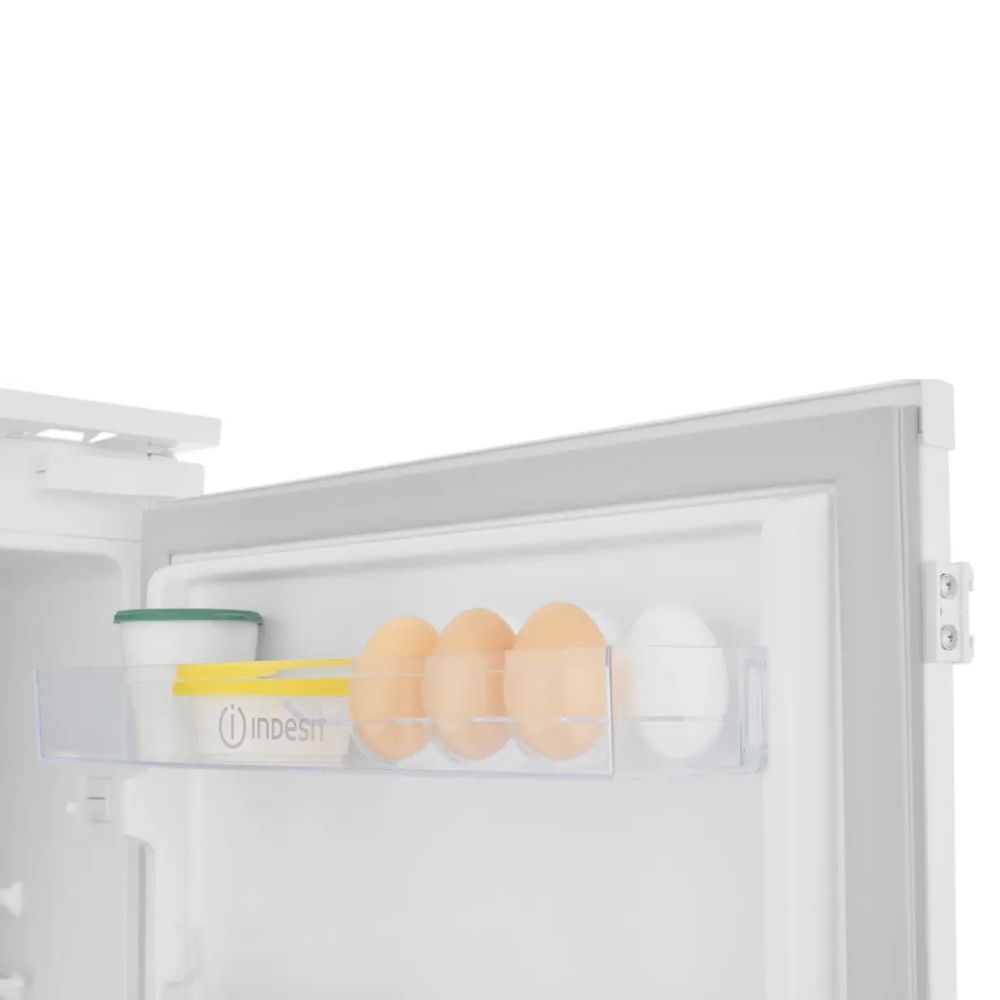 Встраиваемый холодильник Indesit IBH 18