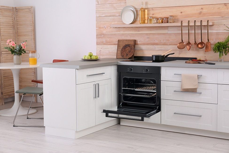 Встраиваемый духовой шкаф LuxDorf B6EB04050, 58 л, 3 режима нагрева, кнопочное управление, хромированная решетка и противень в комплекте
